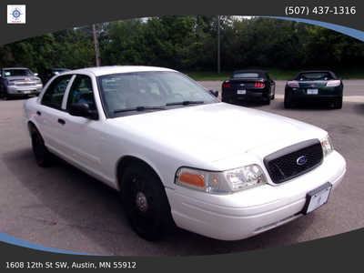 2011 Ford Crown Victoria, $5995. Photo 1