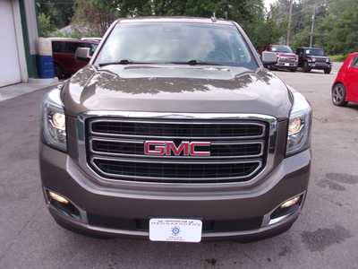 2016 GMC Yukon, $19995. Photo 2