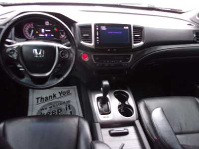 2017 Honda Ridgeline, $18495. Photo 10
