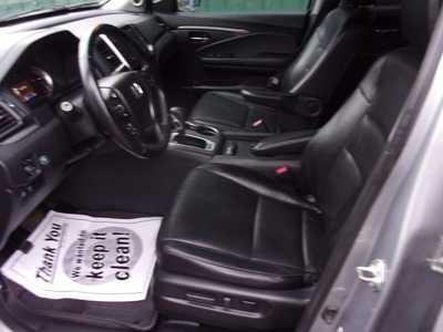 2017 Honda Ridgeline, $18495. Photo 11