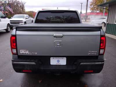 2017 Honda Ridgeline, $18495. Photo 6