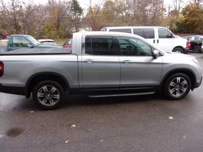 2017 Honda Ridgeline, $18495. Photo 8