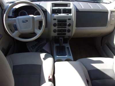 2008 Ford Escape, $4995. Photo 10