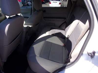 2008 Ford Escape, $4995. Photo 9