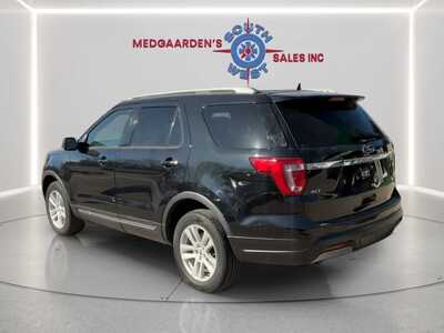 2019 Ford Explorer, $13995. Photo 3