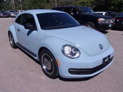2015 Volkswagen Beetle, $9995. Photo 1