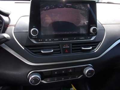 2020 Nissan Altima, $15995. Photo 12