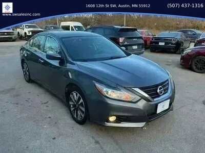 2017 Nissan Altima, $10995. Photo 1