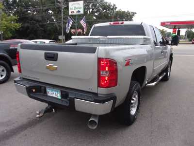 2008 Chevrolet 2500 Ext Cab, $28500. Photo 7