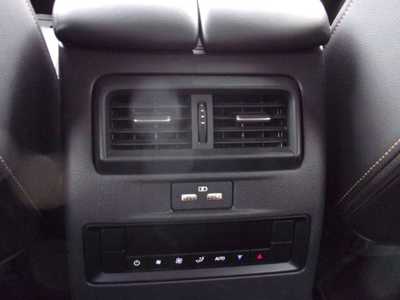 2025 Mazda CX-90, $32995. Photo 12