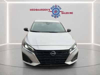 2024 Nissan Altima, $22995. Photo 1