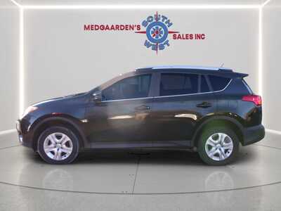 2014 Toyota RAV4, $0.00. Photo 2