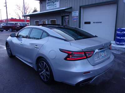 2019 Nissan Maxima, $17995. Photo 5