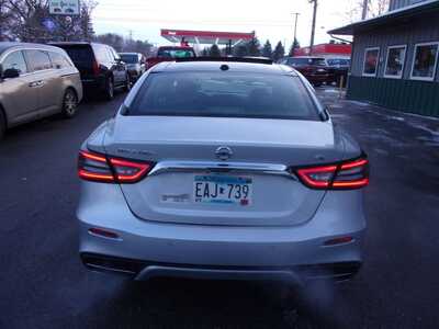 2019 Nissan Maxima, $17995. Photo 6