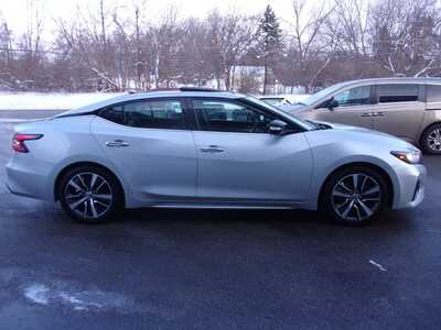 2019 Nissan Maxima, $17995. Photo 8