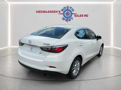 2017 Toyota Yaris, $9995. Photo 11