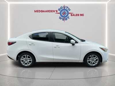 2017 Toyota Yaris, $9995. Photo 12