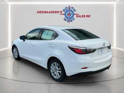 2017 Toyota Yaris, $9995. Photo 5