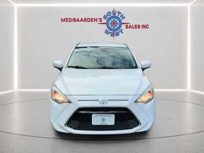 2017 Toyota Yaris, $9995. Photo 1
