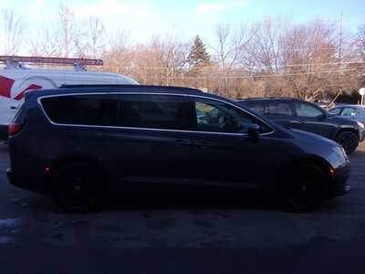 2021 Chrysler Voyager, $0.00. Photo 10