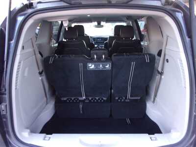 2021 Chrysler Voyager, $0.00. Photo 11