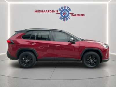 2019 Toyota RAV4, $20995. Photo 12