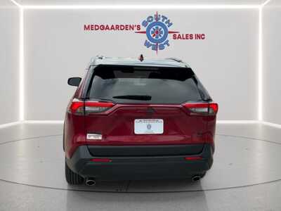 2019 Toyota RAV4, $20995. Photo 4