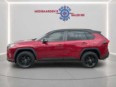 2019 Toyota RAV4, $20995. Photo 9