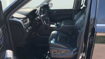 2017 Chevrolet Suburban, $19995. Photo 10