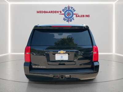 2017 Chevrolet Suburban, $19995. Photo 4