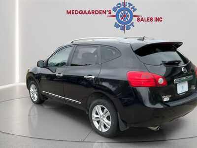 2013 Nissan Rogue, $7120. Photo 5