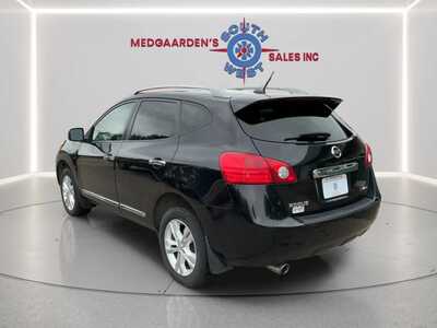 2013 Nissan Rogue, $7120. Photo 6