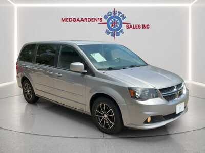 2016 Dodge Caravan, Grand, $9495. Photo 12