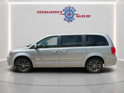 2016 Dodge Caravan, Grand, $9495. Photo 3