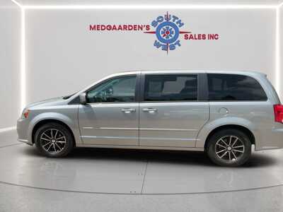 2016 Dodge Caravan, Grand, $9495. Photo 4