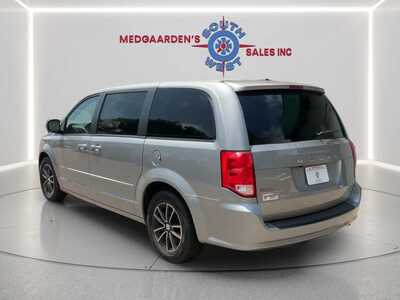 2016 Dodge Caravan, Grand, $9495. Photo 6