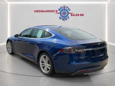 2016 Tesla Model S, $15620. Photo 10