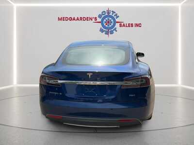 2016 Tesla Model S, $15620. Photo 7
