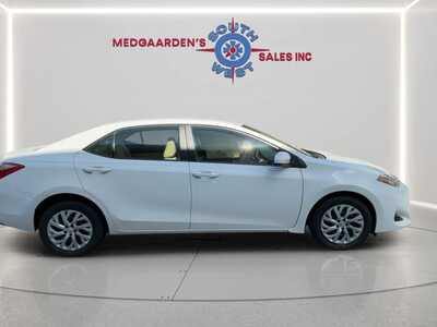 2017 Toyota Corolla, $11995. Photo 10