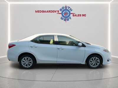 2017 Toyota Corolla, $11995. Photo 11