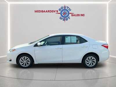 2017 Toyota Corolla, $11995. Photo 3