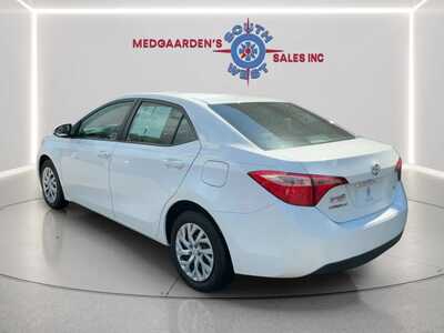 2017 Toyota Corolla, $11995. Photo 5