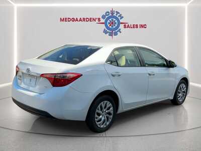 2017 Toyota Corolla, $11995. Photo 9