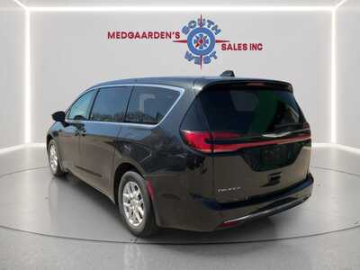 2023 Chrysler Pacifica, $23995. Photo 8