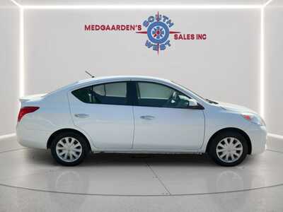 2014 Nissan Versa, $6995. Photo 11