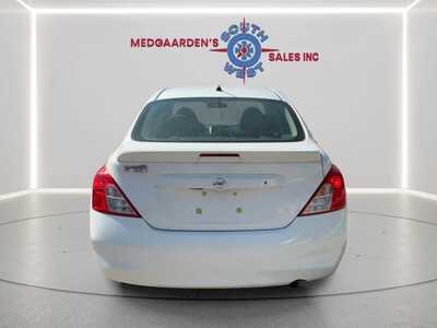 2014 Nissan Versa, $6995. Photo 4