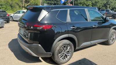 2023 Nissan Rogue, $18995. Photo 8