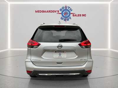 2018 Nissan Rogue, $10120. Photo 11