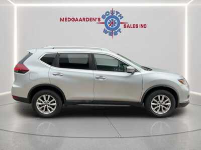 2018 Nissan Rogue, $10120. Photo 12