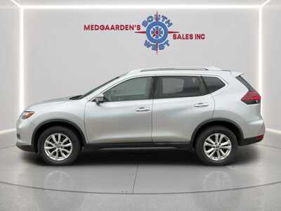 2018 Nissan Rogue, $10120. Photo 9